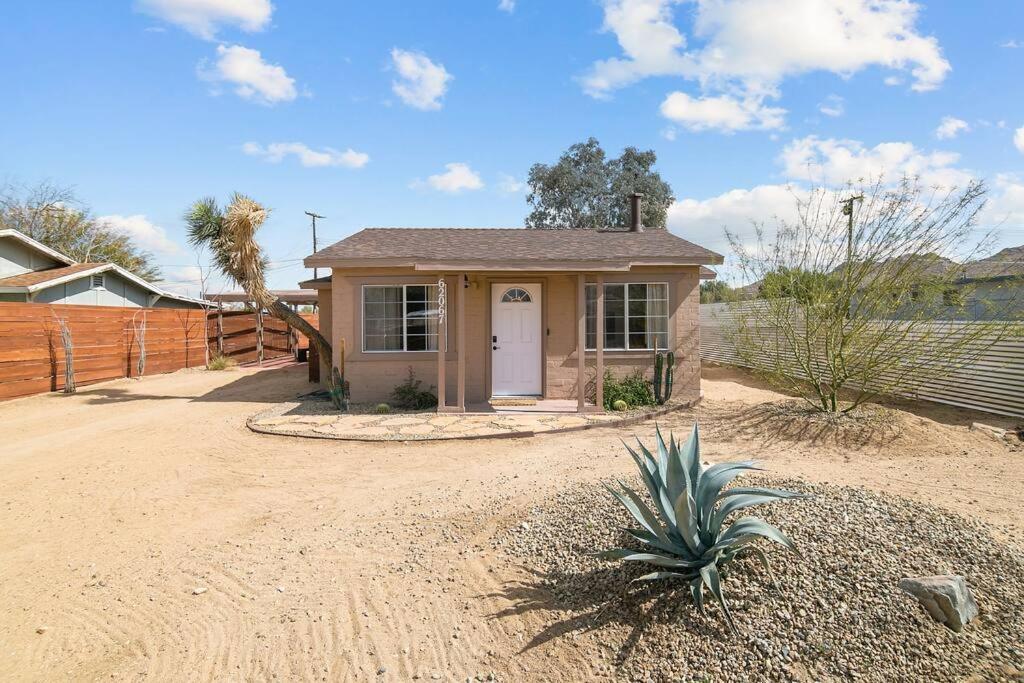 The Desert Nomad Retreat In Joshua Tree Village Εξωτερικό φωτογραφία